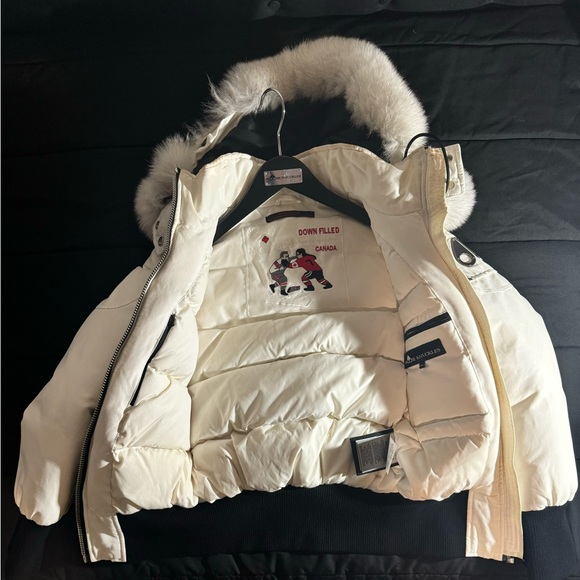 Moose knuckle shearling bomber jacket. - Picture 3 of 10